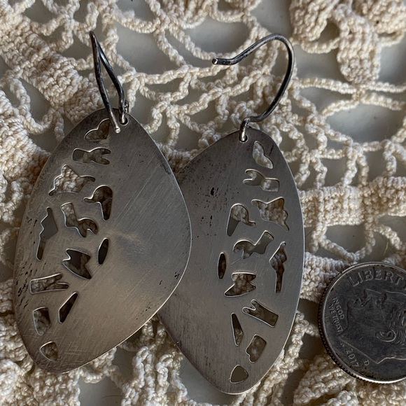 Stunning Large SILPADA textured Leaf Sterling Silver Earrings - Picture 2 of 5